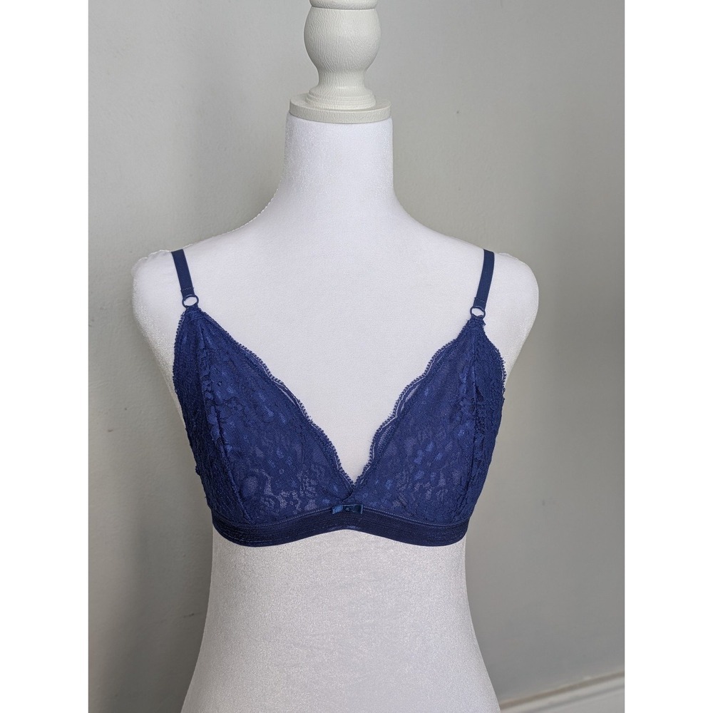 Unlined Blue Floral Lace Bra in Medium with Adjustable Straps